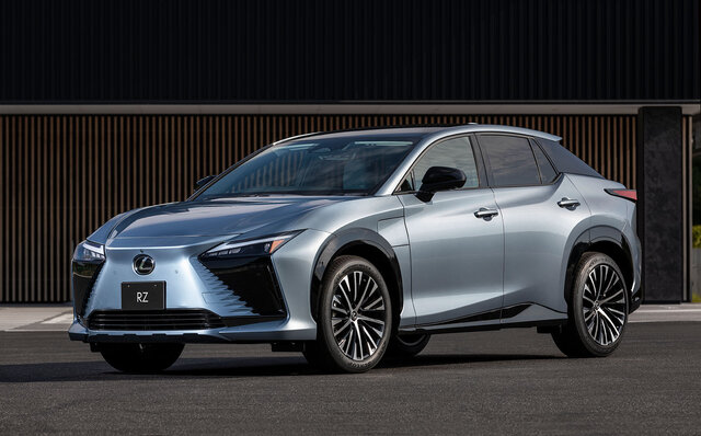 レクサス「RZ」のステアバイワイヤ搭載モデル(プロトタイプ)に試乗──持ち替えなしでハンドル操作が自由自在|LEXUS レクサス「RZ」のステアバイワイヤ搭載モデル(プロトタイプ)に試乗──持ち替えなしでハンドル操作が自由自在|LEXUS