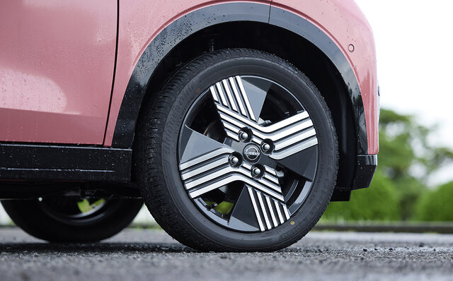 BEVの軽自動車、日産「サクラ」に試乗──大型車ユーザーにだって勧めたい実力派|NISSAN BEVの軽自動車、日産「サクラ」に試乗──大型車ユーザーにだって勧めたい実力派|NISSAN