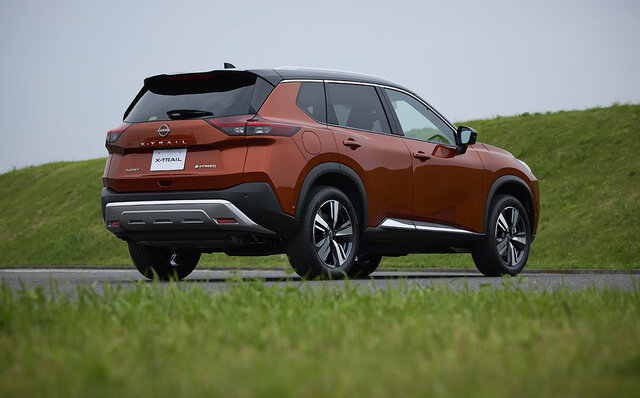 フルモデルチェンジを受けた日産「エクストレイル」に試乗──上質さを追求した新型の走りやいかに|NISSAN フルモデルチェンジを受けた日産「エクストレイル」に試乗──上質さを追求した新型の走りやいかに|NISSAN