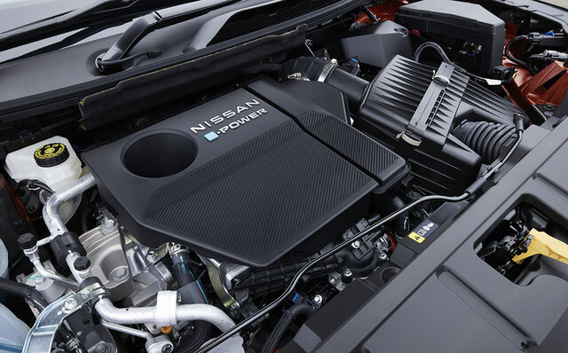 フルモデルチェンジを受けた日産「エクストレイル」に試乗──上質さを追求した新型の走りやいかに|NISSAN フルモデルチェンジを受けた日産「エクストレイル」に試乗──上質さを追求した新型の走りやいかに|NISSAN