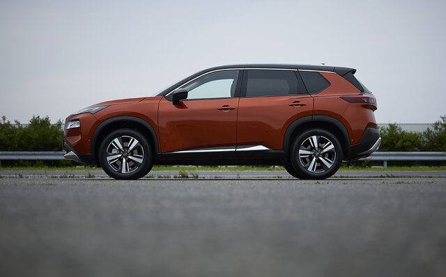 フルモデルチェンジを受けた日産「エクストレイル」に試乗──上質さを追求した新型の走りやいかに|NISSAN フルモデルチェンジを受けた日産「エクストレイル」に試乗──上質さを追求した新型の走りやいかに|NISSAN