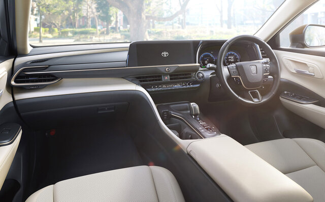 16代目となる新型トヨタ「クラウン」がワールドプレミア──クロスオーバーからSUVまで4つのモデルを展開｜TOYOTA