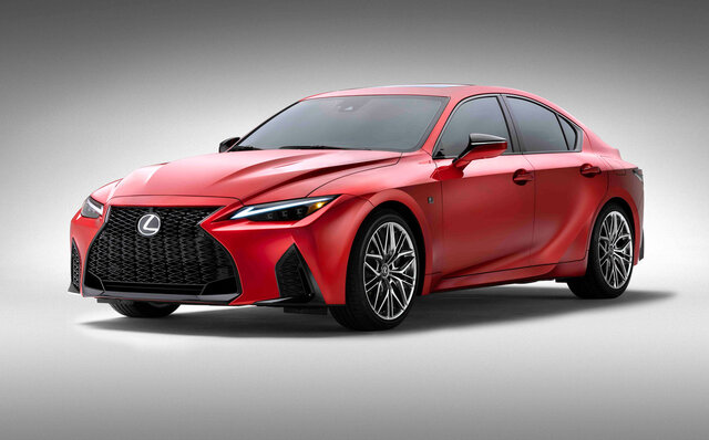 481psの5リッターV8エンジン搭載──IS500が日本導入｜LEXUS