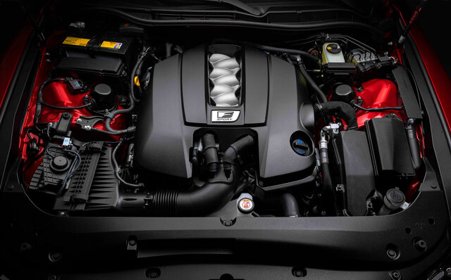 481psの5リッターV8エンジン搭載──IS500が日本導入｜LEXUS