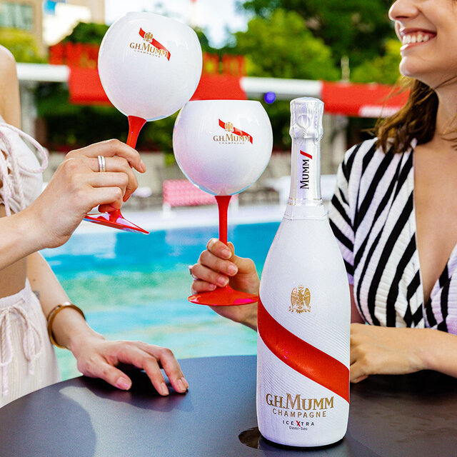 あの「#MUMMBEACHCLUB(マム ビーチクラブ)」が3年ぶりに帰ってきた!|MAISON MUMM あの「#MUMMBEACHCLUB(マム ビーチクラブ)」が3年ぶりに帰ってきた!|MAISON MUMM