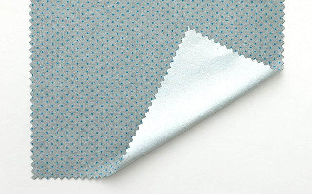 メガネやタブレットの曇り止めに。カラフルなクリーニングクロス｜HIGHTIDE