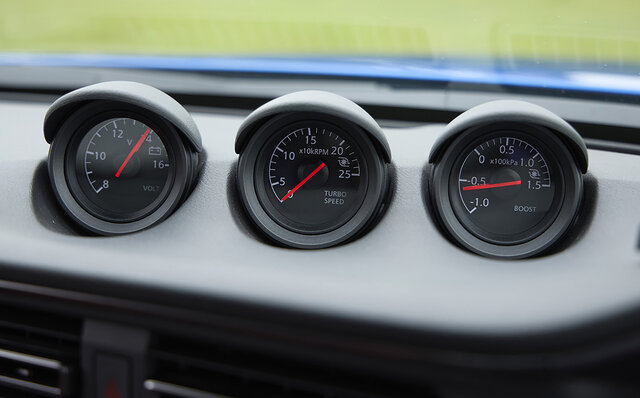 日産「フェアレディZ」に試乗──ドライバーと一体になって走るダンスパートナー｜NISSAN