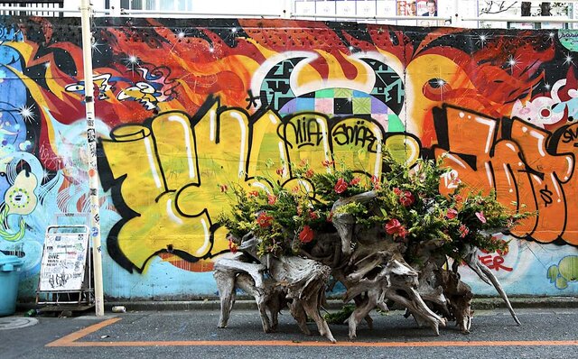 “花”を題材に、リアル、2次元、メタバースを自由自在に往来、新機軸を創出する｜PLANTICA