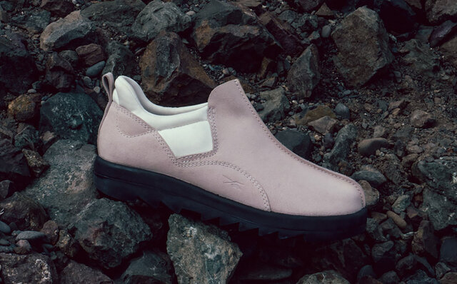 リーボックの名作サンダル「Beatnik」のアップデートモデル「Beatnik Moc」登場。機能性・ファッション性が向上｜Reebok