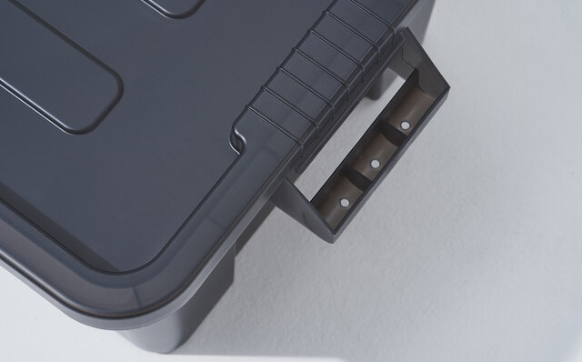 業務用メーカー・TRUST社に別注。ハンドル付きコンテナボックス｜Nicetime Mountain Gallery 