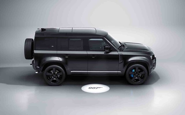 『007/ノー・タイム・トゥ・ダイ』に登場したディフェンダーがチャリティオークションに!|Jaguar Land Rover 『007/ノー・タイム・トゥ・ダイ』に登場したディフェンダーがチャリティオークションに!|Jaguar Land Rover