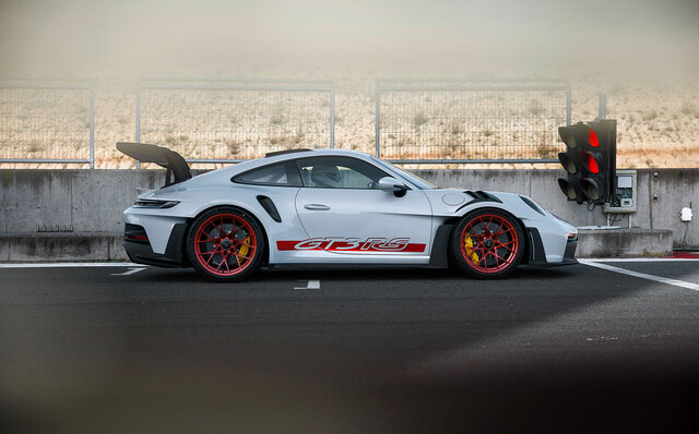 公道走行可能なハイパフォーマンスマシン、新型ポルシェ「911 GT3 RS」予約受注を開始|Porsche 公道走行可能なハイパフォーマンスマシン、新型ポルシェ「911 GT3 RS」予約受注を開始|Porsche