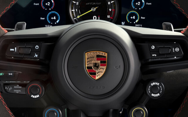 公道走行可能なハイパフォーマンスマシン、新型ポルシェ「911 GT3 RS」予約受注を開始|Porsche 公道走行可能なハイパフォーマンスマシン、新型ポルシェ「911 GT3 RS」予約受注を開始|Porsche