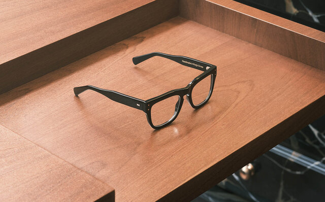 イギリスの革新的アイウェアブランド。現地のショップ限定モデルを特別販売｜CUBITTS