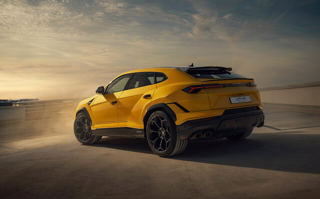 スーパーSUV「ウルス」のハイパフォーマンスバージョン「ペルフォルマンテ」登場|Lamborghini スーパーSUV「ウルス」のハイパフォーマンスバージョン「ペルフォルマンテ」登場|Lamborghini
