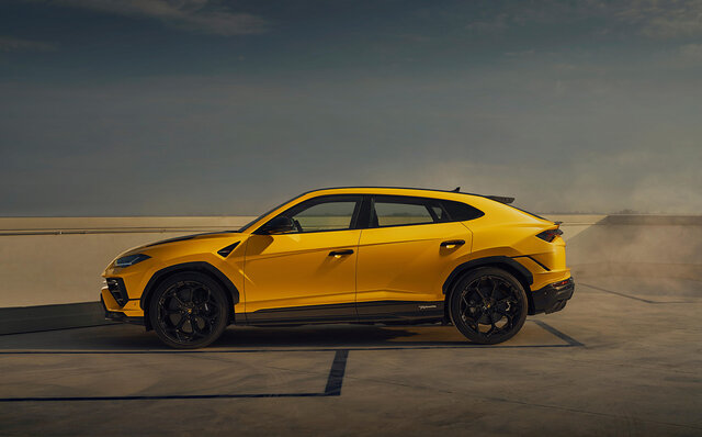 スーパーSUV「ウルス」のハイパフォーマンスバージョン「ペルフォルマンテ」登場|Lamborghini スーパーSUV「ウルス」のハイパフォーマンスバージョン「ペルフォルマンテ」登場|Lamborghini