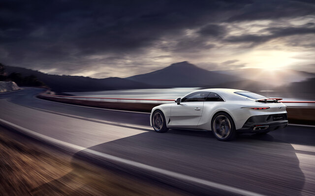 マリナーが手掛ける世界で18台限定の2シーターGT「バトゥール」を公開|BENTLEY マリナーが手掛ける世界で18台限定の2シーターGT「バトゥール」を公開|BENTLEY