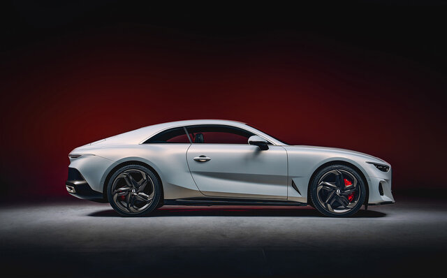 マリナーが手掛ける世界で18台限定の2シーターGT「バトゥール」を公開|BENTLEY マリナーが手掛ける世界で18台限定の2シーターGT「バトゥール」を公開|BENTLEY