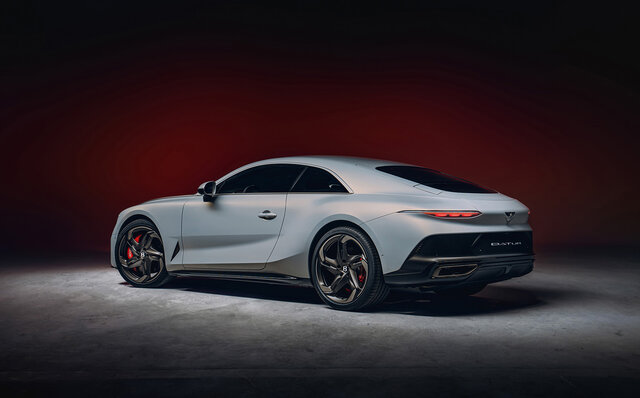 マリナーが手掛ける世界で18台限定の2シーターGT「バトゥール」を公開|BENTLEY マリナーが手掛ける世界で18台限定の2シーターGT「バトゥール」を公開|BENTLEY