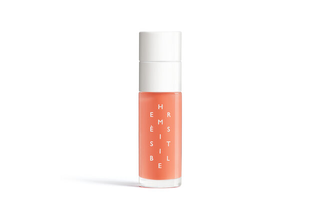 フルーティーで思わず食べたくなる!エルメスから、風味豊かな6つの色と香りのリップオイルコレクション「エルメジスティブル」デビュー|HERMÈS フルーティーで思わず食べたくなる!エルメスから、風味豊かな6つの色と香りのリップオイルコレクション「エルメジスティブル」デビュー|HERMÈS