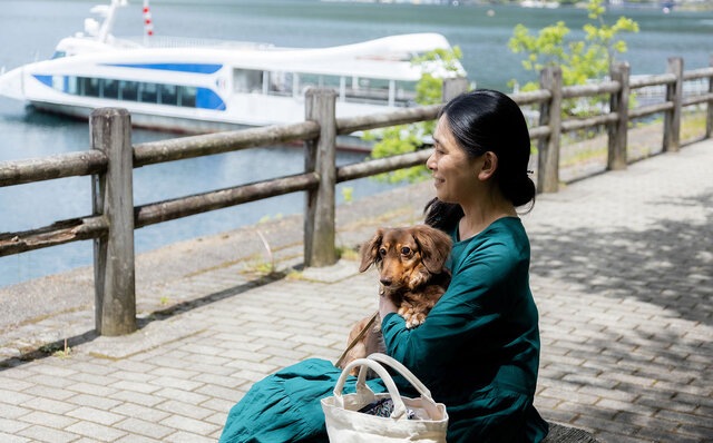 ［犬と泊まれる宿］with わんこドライブで日光へ。ドア to ドアで気兼ねなく、町全体がわんこ歓迎でフレンドリー！｜TRAVEL
