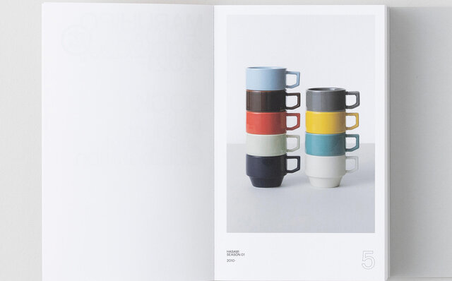 波佐見焼を代表するメーカーが歩んだ10年の足跡が豪華な一冊に｜MARUHIRO