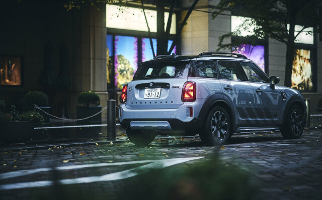 モータージャーナリスト 小沢コージが語る、MINI CROSSOVER PHEVの魅力|MINI モータージャーナリスト 小沢コージが語る、MINI CROSSOVER PHEVの魅力|MINI