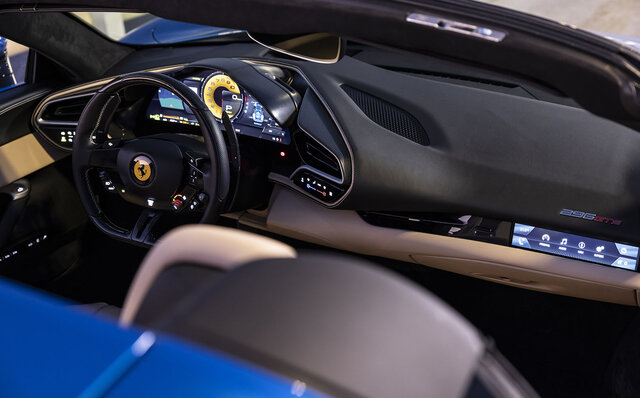 フェラーリ296GTSにイタリアで試乗──クルマを操る純粋な喜びをとことん味わわせてくれる|Ferrari フェラーリ296GTSにイタリアで試乗──クルマを操る純粋な喜びをとことん味わわせてくれる|Ferrari