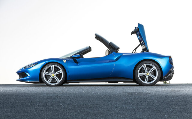 フェラーリ296GTSにイタリアで試乗──クルマを操る純粋な喜びをとことん味わわせてくれる|Ferrari フェラーリ296GTSにイタリアで試乗──クルマを操る純粋な喜びをとことん味わわせてくれる|Ferrari