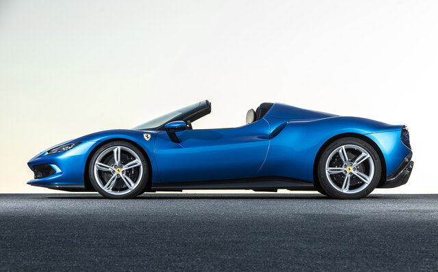 フェラーリ296GTSにイタリアで試乗──クルマを操る純粋な喜びをとことん味わわせてくれる|Ferrari フェラーリ296GTSにイタリアで試乗──クルマを操る純粋な喜びをとことん味わわせてくれる|Ferrari