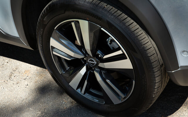 日産「エクストレイル」に試乗──コーナリングが得意なハイブリッドSUV｜NISSAN