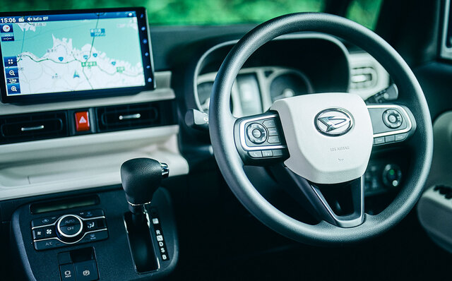 新型ダイハツ ムーヴ キャンバスに試乗──クルマ遍歴を重ねてきたお父さんにも勧められる｜DAIHATSU