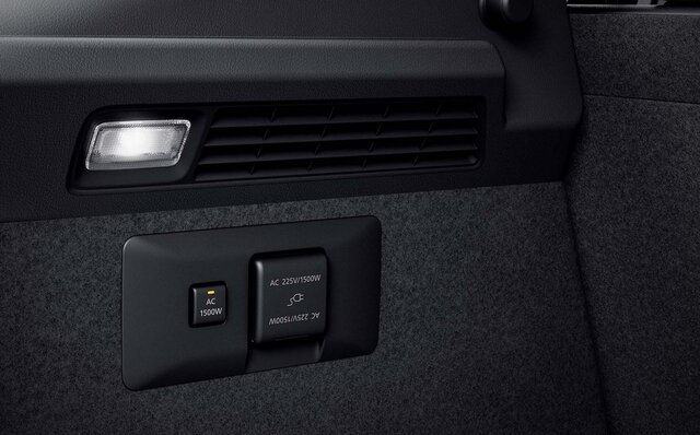 マツダMX-30、今秋国内導入〜EVとマイルドHVモデルをラインアップ〜｜Mazda