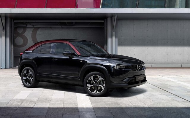 マツダMX-30、今秋国内導入〜EVとマイルドHVモデルをラインアップ〜｜Mazda