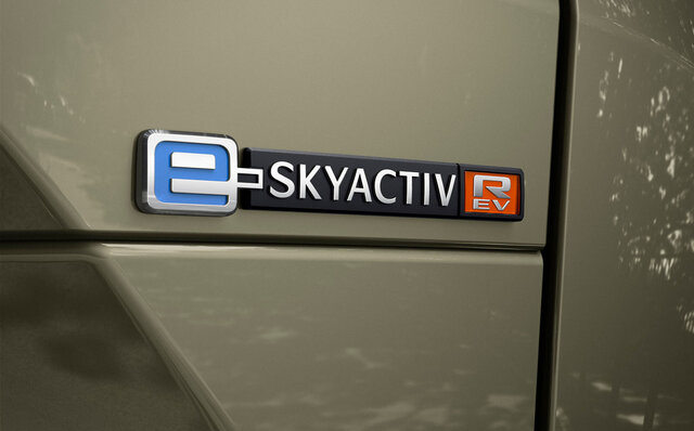 マツダMX-30、今秋国内導入〜EVとマイルドHVモデルをラインアップ〜｜Mazda