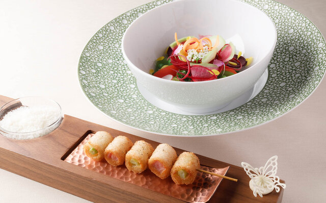 「大阪」の人情下町テーマパーク。そして浪速キュイジーヌで食い倒れ!|TRAVEL 「大阪」の人情下町テーマパーク。そして浪速キュイジーヌで食い倒れ!|TRAVEL