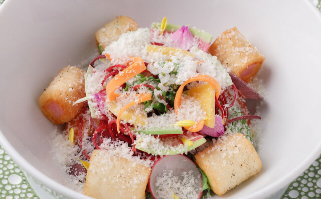 「大阪」の人情下町テーマパーク。そして浪速キュイジーヌで食い倒れ!|TRAVEL 「大阪」の人情下町テーマパーク。そして浪速キュイジーヌで食い倒れ!|TRAVEL