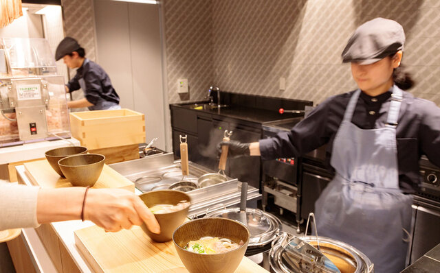 「大阪」の人情下町テーマパーク。そして浪速キュイジーヌで食い倒れ!|TRAVEL 「大阪」の人情下町テーマパーク。そして浪速キュイジーヌで食い倒れ!|TRAVEL