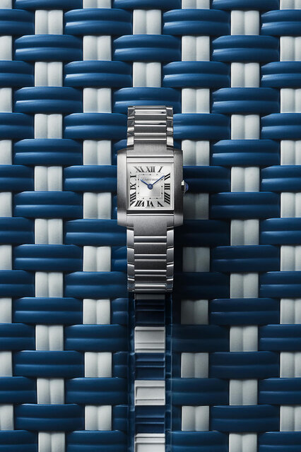 カルティエの「タンク フランセーズ」に新作が登場。カトリーヌ・ドヌーヴら出演のキャンペーンムービーも公開｜CARTIER