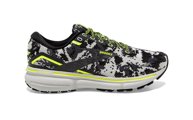 ブルックスの限定コレクション「Camo Pack」が今年も登場。2023年限定モデルは、都会的な迷彩デザインのカーボンニュートラルシューズ|BROOKS ブルックスの限定コレクション「Camo Pack」が今年も登場。2023年限定モデルは、都会的な迷彩デザインのカーボンニュートラルシューズ|BROOKS