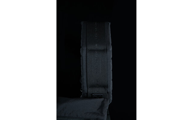 「ミノトール インスト」×「ポーター」コラボレーション第3弾。袈裟と巾着袋モチーフのバッグ2型が登場|MINOTAUR INST.×PORTER 「ミノトール インスト」×「ポーター」コラボレーション第3弾。袈裟と巾着袋モチーフのバッグ2型が登場|MINOTAUR INST.×PORTER