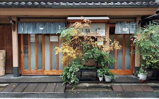 連載エッセイ|#ijichimanのぼやき「健康的な昼メシ」 連載エッセイ|#ijichimanのぼやき「健康的な昼メシ」