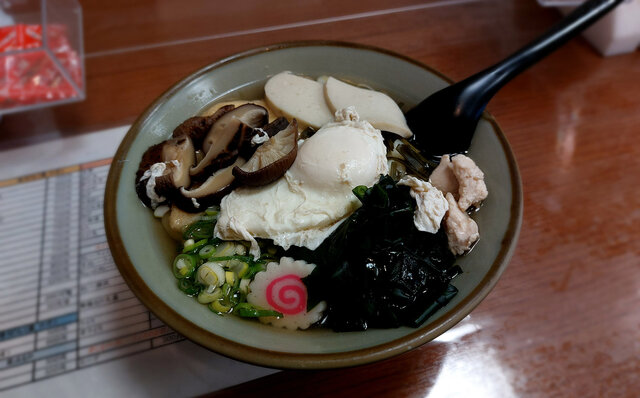 連載エッセイ|#ijichimanのぼやき「健康的な昼メシ」 連載エッセイ|#ijichimanのぼやき「健康的な昼メシ」