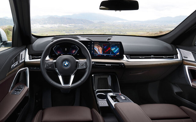 航続距離465kmのBEVもラインアップ──新型BMW「X1」がデビュー|BMW 航続距離465kmのBEVもラインアップ──新型BMW「X1」がデビュー|BMW