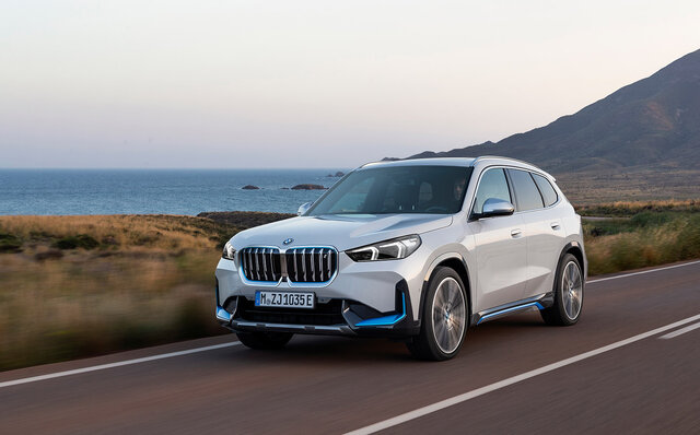 航続距離465kmのBEVもラインアップ──新型BMW「X1」がデビュー|BMW 航続距離465kmのBEVもラインアップ──新型BMW「X1」がデビュー|BMW