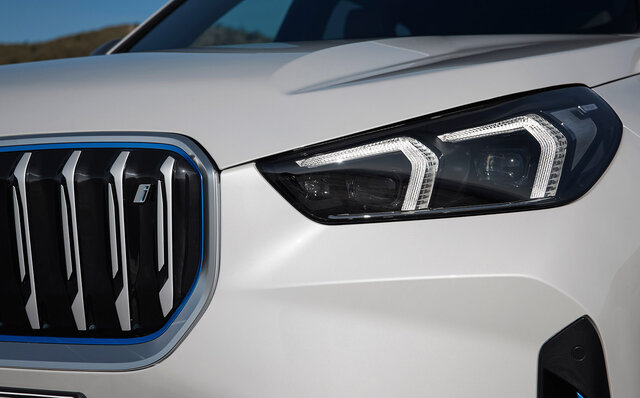 航続距離465kmのBEVもラインアップ──新型BMW「X1」がデビュー|BMW 航続距離465kmのBEVもラインアップ──新型BMW「X1」がデビュー|BMW