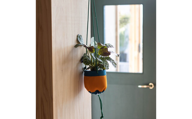 植物を吊るしてインテリアの一部に。使いやすいハンキングプランターを提案|Araheam 植物を吊るしてインテリアの一部に。使いやすいハンキングプランターを提案|Araheam