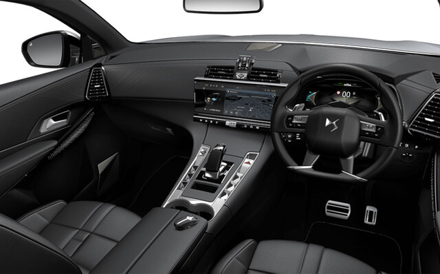 DSオートモビルが手掛けるフラッグシップSUV、新型「DS7」が日本上陸｜DS