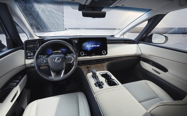 レクサスのフラッグシップMPV新型「LM」が上海モーターショーでワールドプレミア|LEXUS レクサスのフラッグシップMPV新型「LM」が上海モーターショーでワールドプレミア|LEXUS