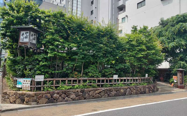 連載エッセイ|#ijichimanのぼやき「歴史的建築でいただく食事」 連載エッセイ|#ijichimanのぼやき「歴史的建築でいただく食事」